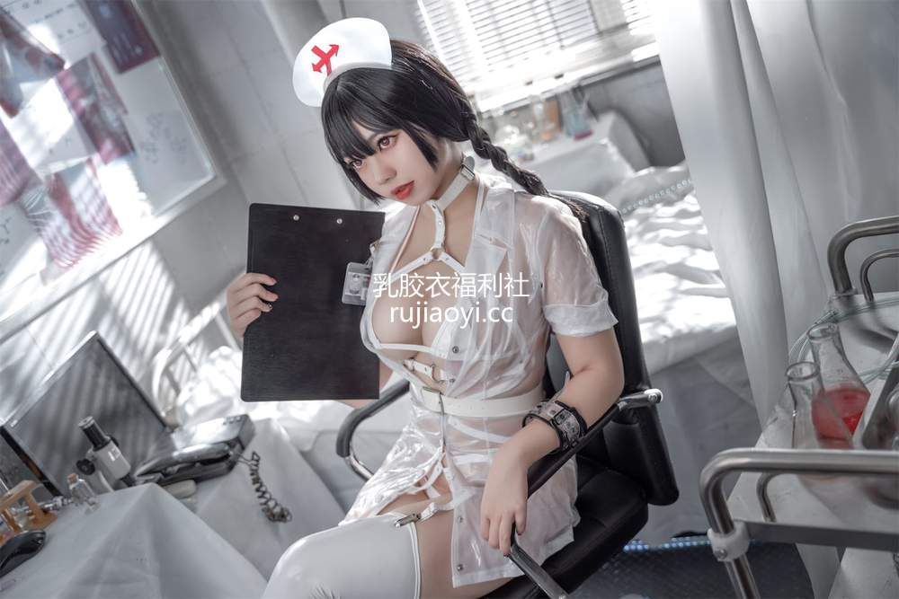 [网红杂图] 啊日日_Ganlory - 未来白色护士 [52P193MB]