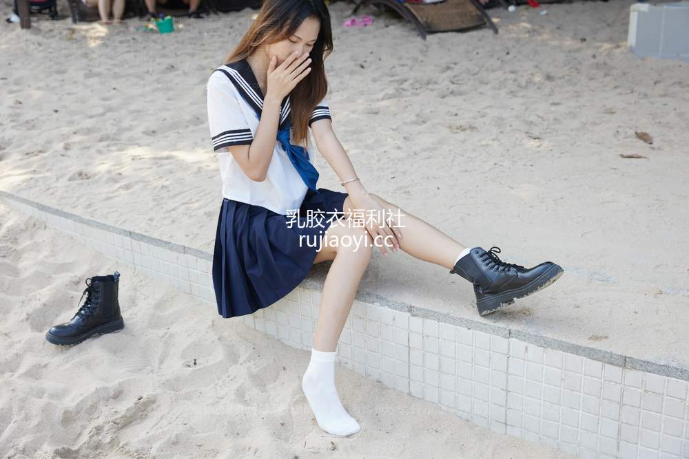 [见新摄影] No.051 JK风马丁靴 19岁的少女 [371P5V4.44GB]